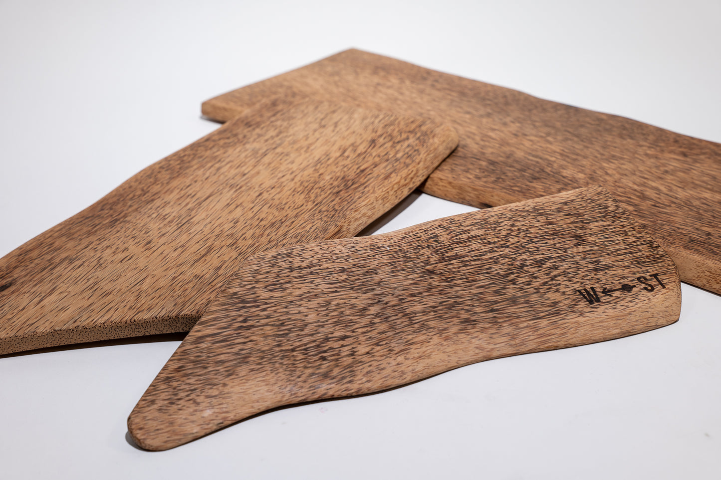 PLANCHE A DECOUPER en COCO taille M