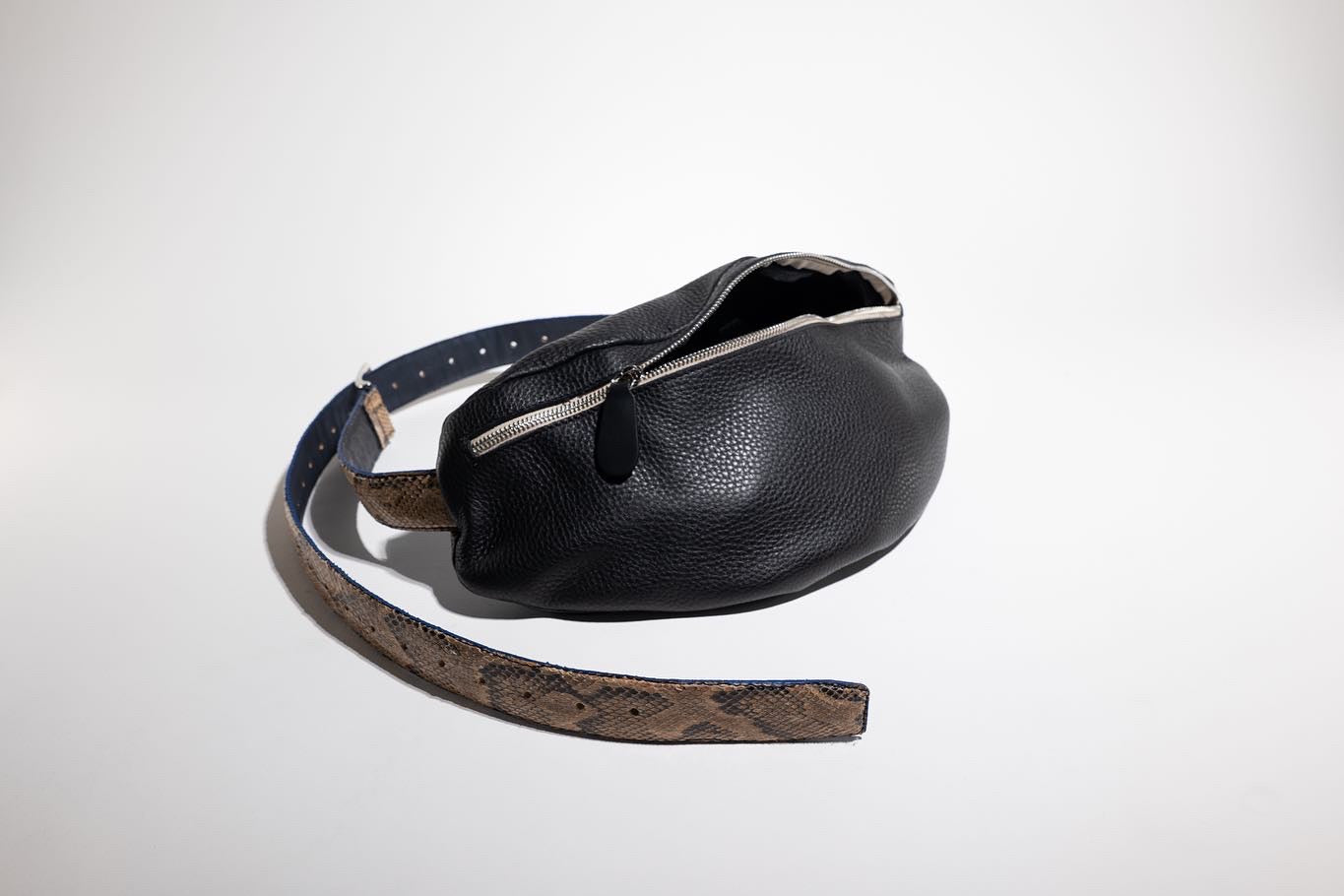 SAC « banane » KOROGHO "édition limitée"