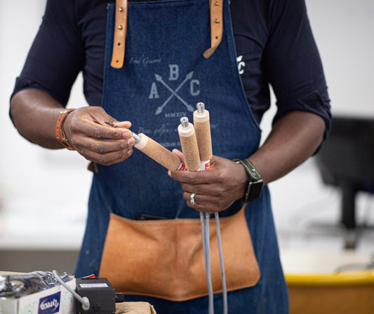 ATELIER INITIATION A LA MAROQUINERIE  //  COTE D'IVOIRE , ABIDJAN